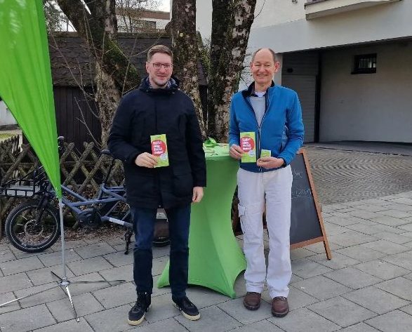 Grüner Tisch, Berg am Laim, Grüner Bezirkstagskandidat Andreas Voßeler